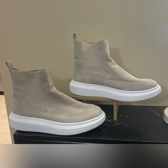 Nurture Atna Suede High Top Platform Sneaker Booties Khaki Comfort Size 11 - Picture 1 of 9